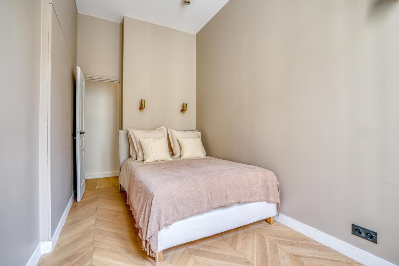 Appartement Luxury Champs Elysees Parijs